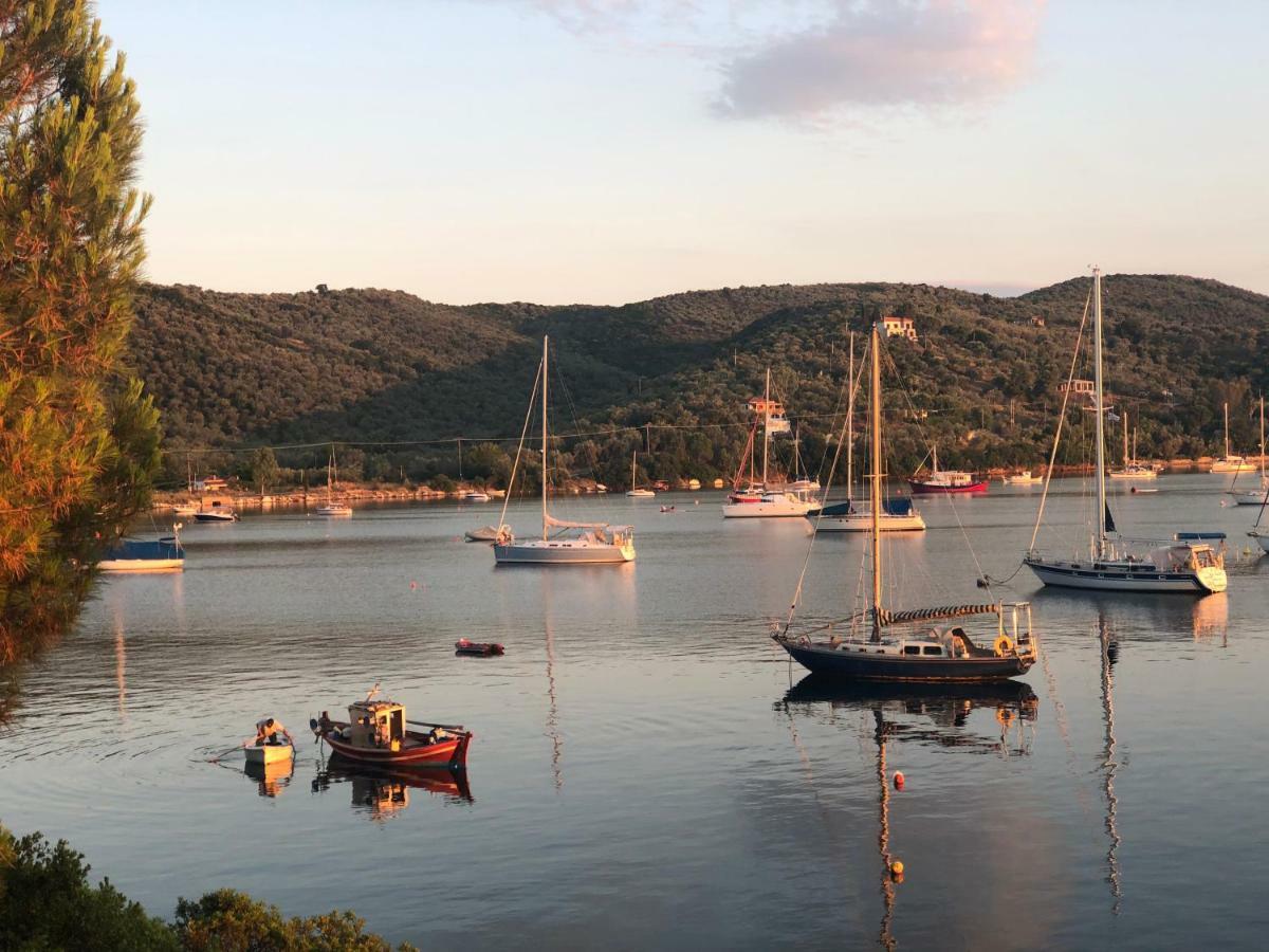 Отель Blue Bay Милина Экстерьер фото